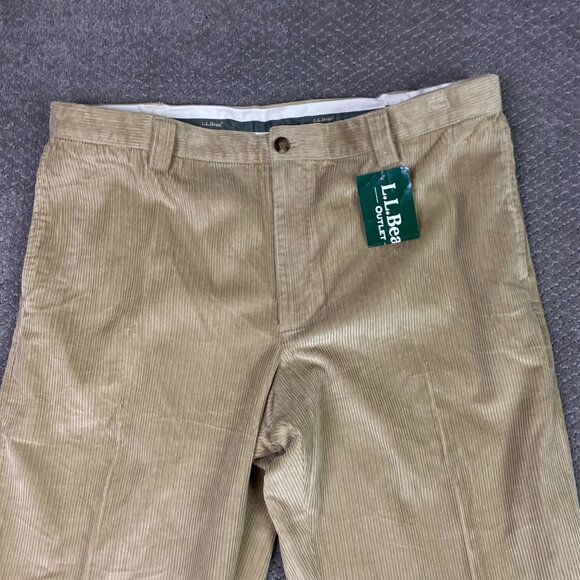 LL Bean Country Corduroy Pants Men's 40 x 32 Khaki Pleated Comfort Waist - Picture 2 of 16